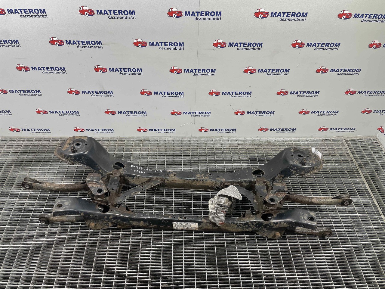 PUNTE SPATE FORD FOCUS FOCUS - - (2011 2014)