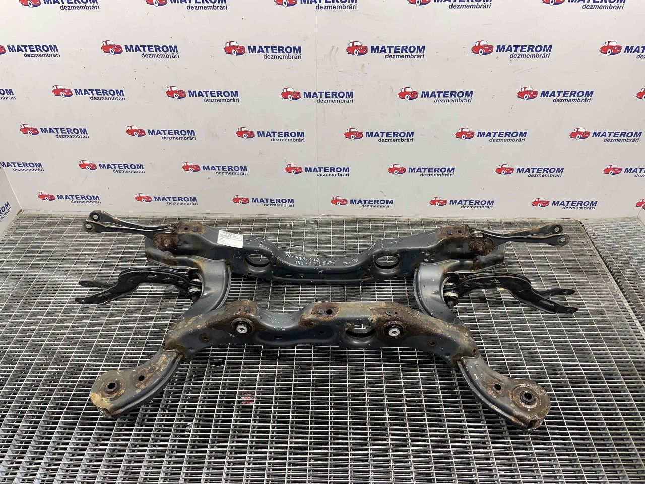 PUNTE SPATE MERCEDES A-CLASS - - (2012 2
