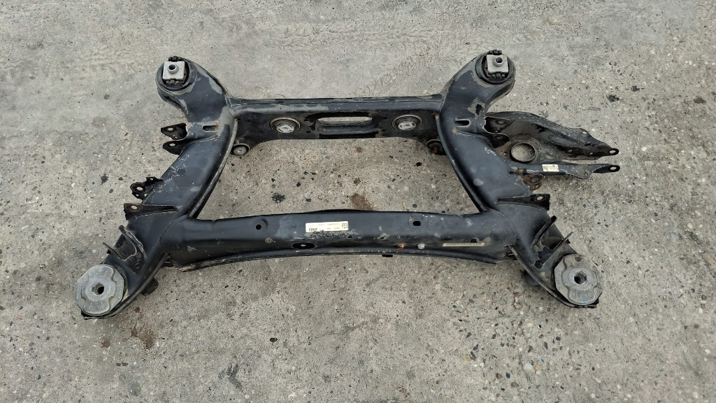 Punte spate Mercedes Benz Clasa E Sedan ( W212 ) 3.0 CDI 214 cai
