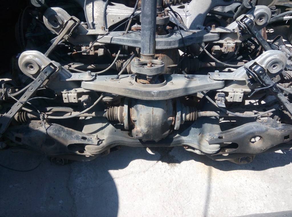 Punte spate mercedes cls 320 cls 350 cls 500 w219