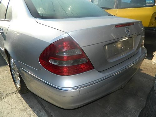 Punte spate Mercedes E-Class W211 2.2 CDI model 2004-2009