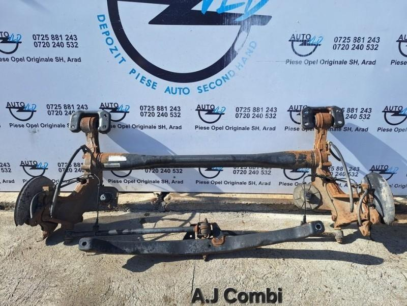 Punte spate Opel Astra J 2009-2012 alb Y40R 1.7 cdti 92 kw A17DTR 13350728