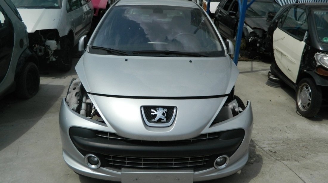 Punte spate Peugeot 207 Hatchback 1.4 benzina model 2006