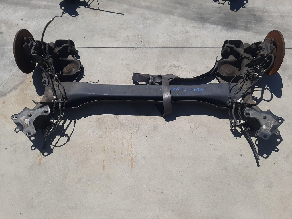 Punte spate renault scenic 3 jzo 2011