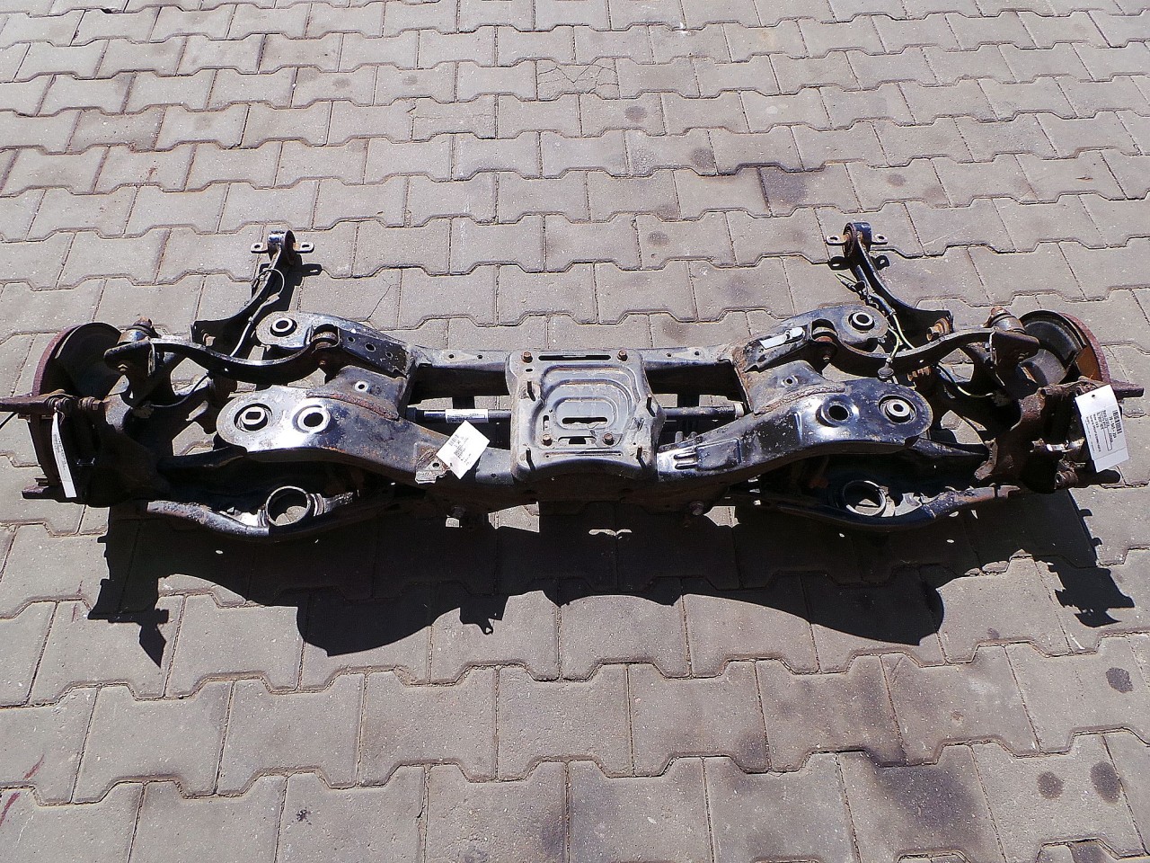 PUNTE SPATE TOYOTA AVENSIS AVENSIS - - (2012 2015)