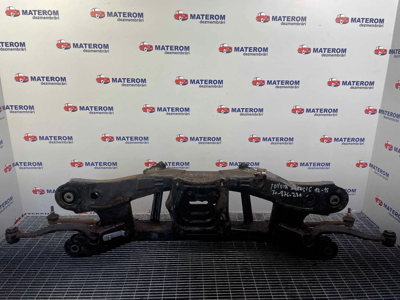 PUNTE SPATE TOYOTA AVENSIS AVENSIS - - (2012 2015)