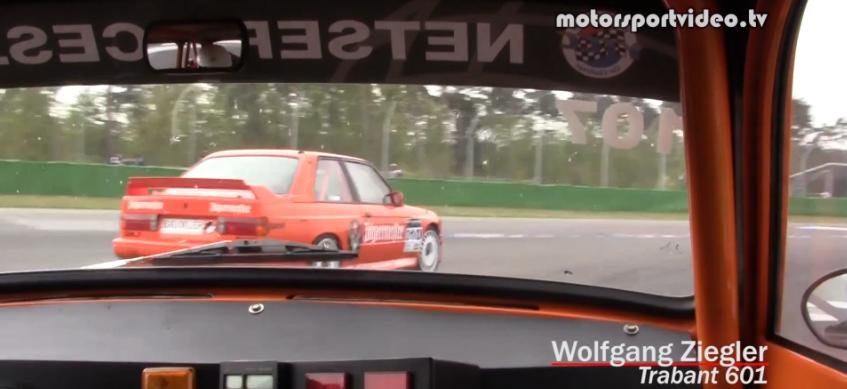 Puterea nu e totul - Trabant vs. BMW M3 E30 pe circuit Puterea nu e totul - Trabant vs. BMW M3 E30 pe circuit