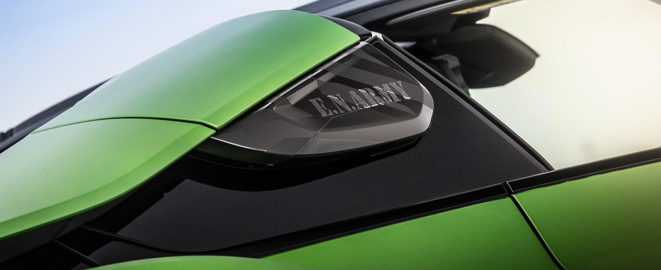Putini s-au incumetat sa-l tuneze asa. Acum toata lumea intoarce capul dupa BMW-ul sau i8 Putini s-au incumetat sa-l tuneze asa. Acum toata lumea intoarce capul dupa BMW-ul sau i8
