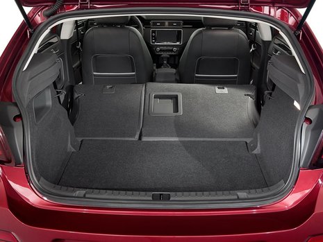 Qoros 3 Hatch - Noi Poze