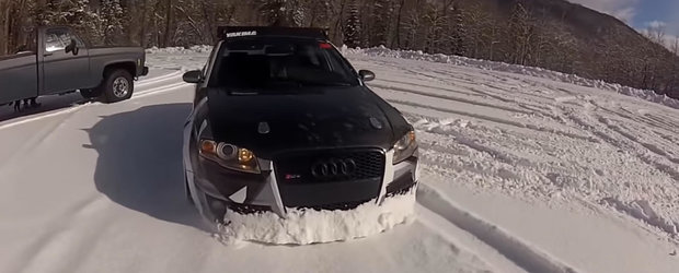 Quattro power! Cerculete pe zapada cu un AUDI RS4 cu motor V8 si tractiune integrala