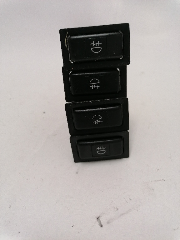 R4047 BUTON CEATA SPATE TOYOTA RAV 4 2000 - 2005