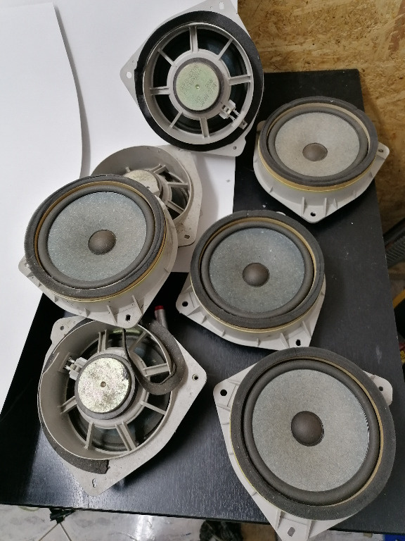 R4051 DIFUZOR FATA SAU SPATE MAGNET MARE 8616042070 EAS16P607A