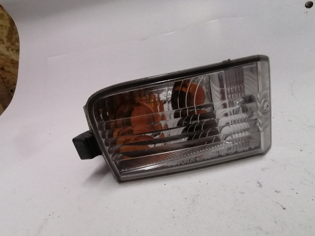 R4091 SEMNALIZARE BARA DREAPTA 2000 2001 2002 TOYOTA RAV 4