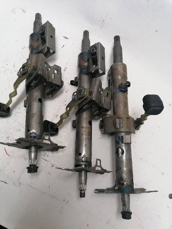 R4127 AX VOLAN COLANA DIRECTIE TOYOTA RAV 4 2.0 2000 2001 2002 2003 2004 2005