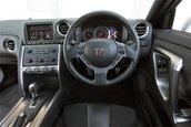 Rabla englezeasca se da la schimb cu Nissan GT-R