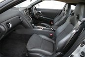 Rabla englezeasca se da la schimb cu Nissan GT-R