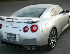 Rabla englezeasca se da la schimb cu Nissan GT-R