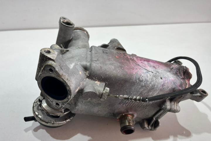Racitor de gaze cu EGR 3.0TDI 059131515CG Audi A8 D4/4H [2010 - 2014]