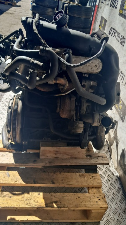 Racitor gaze 2.0 TDI VW Touran cod motor AZV an 2004 cod 03G131513J