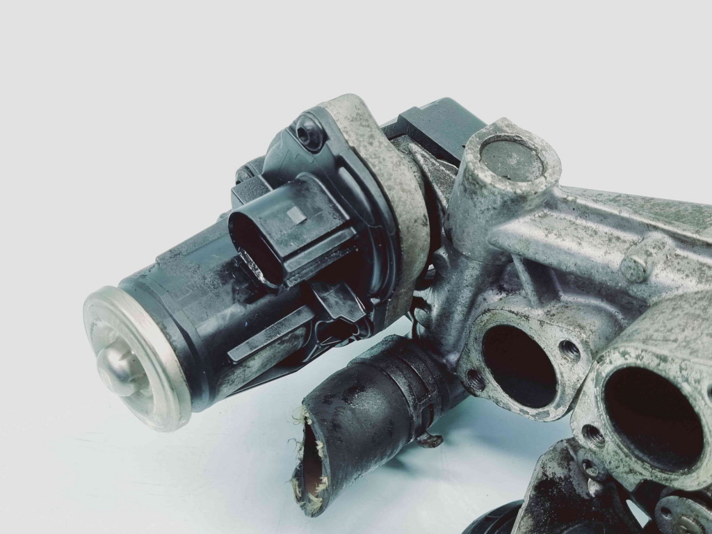 Racitor gaze AUDI A3 (8P1) [Fabr 2003-2012] 03L131512DQ 2.0 TDI CFHC 103KW / 140CP
