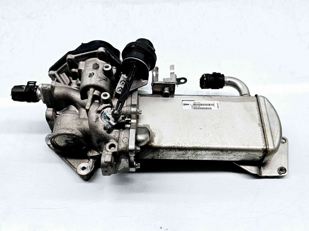 Racitor gaze AUDI A4 (8K2) [Fabr 2008-2015] V29041282 2.0 TDI CGLC 130KW / 177CP