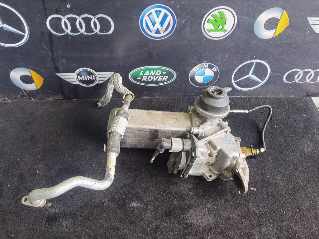 Racitor gaze Audi Q7 4M CRT 059131511bm