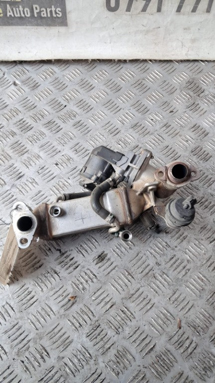 Racitor gaze BMW seria 5 F10 3.0 D cod motor N57D30A an 2012 cod 780544608