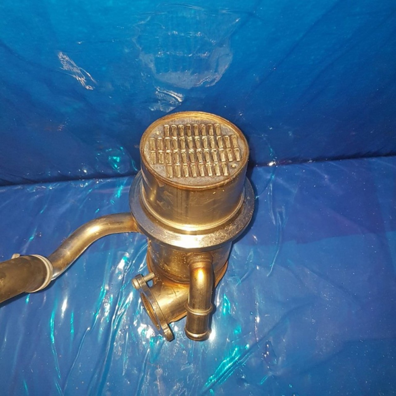 Racitor gaze cod 04l131512d audi q3 2.0 tdi cuvb 136 cai