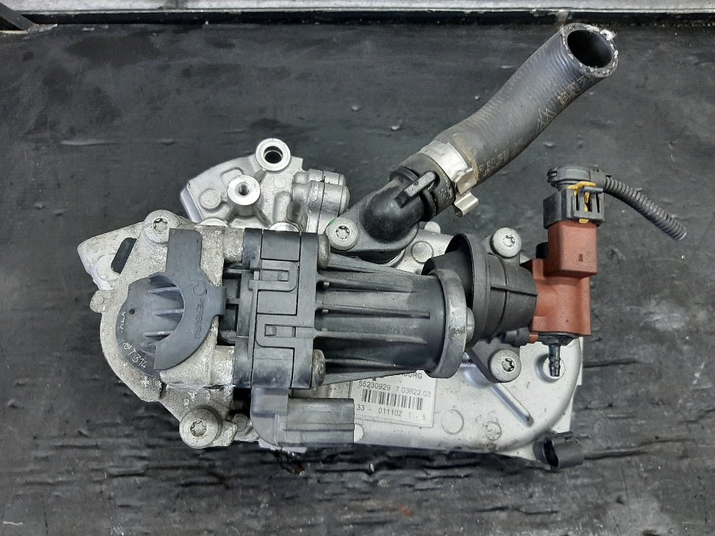 Racitor gaze cu egr 1.3 d multijet fiat grande punto 55230929 70362203 701599040