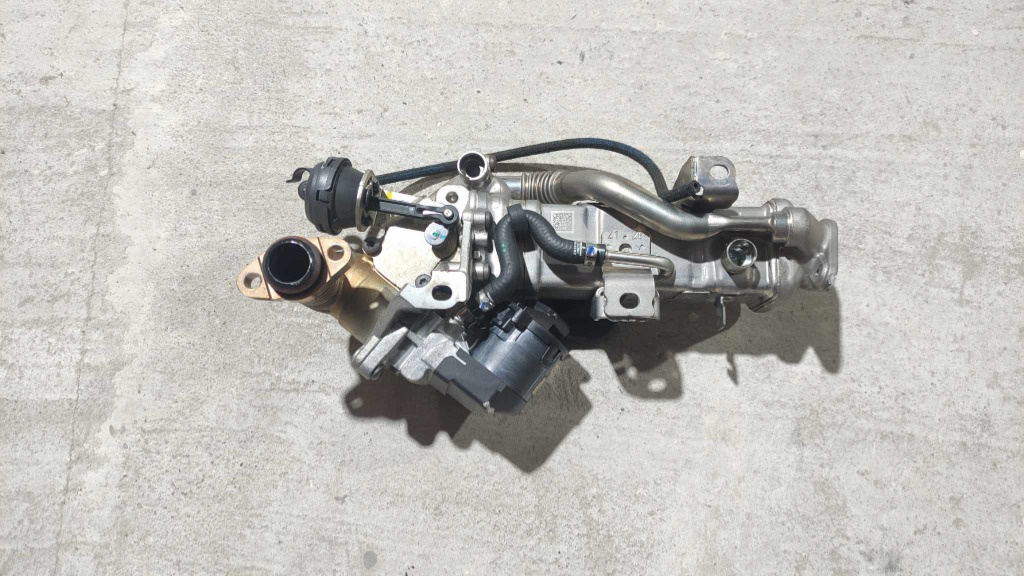 Racitor gaze cu EGR 11717822350 BMW Seria 4 F36 2.0 D an fab. 2014 - 2015