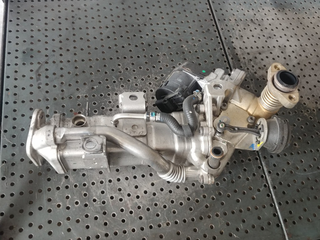 Racitor gaze cu egr 2.0 d n47d20d bmw seria 1 f20 seria 5 f11 f10 7822350 7810871 1171-7822350-03