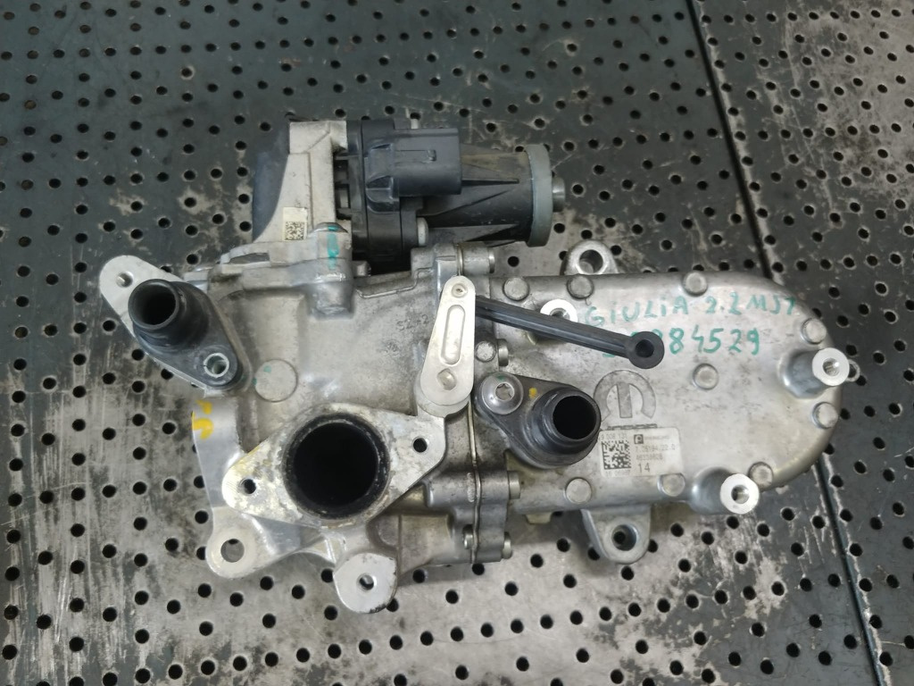 Racitor gaze cu egr 2.2 d alfa romeo giulia stelvio 46338628 50276479