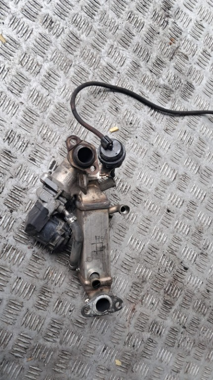 Racitor gaze cu EGR BMW seria 3 E90 E91 E92 E93 2.0 D, cod motor N47 an 2010 cod 781016603