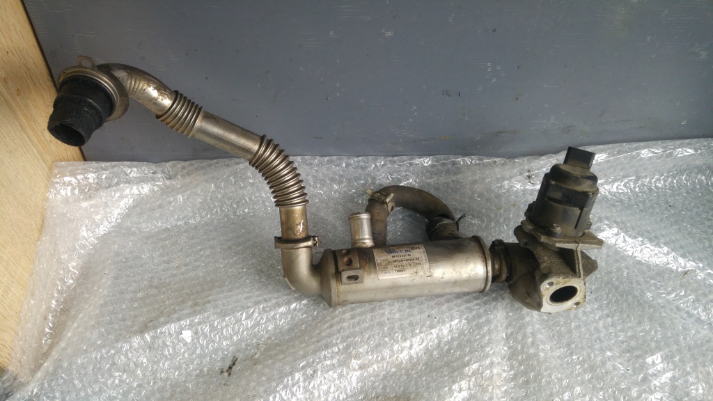 Racitor gaze cu egr ford fiesta 1.4 tdci 9651902380 9658203780