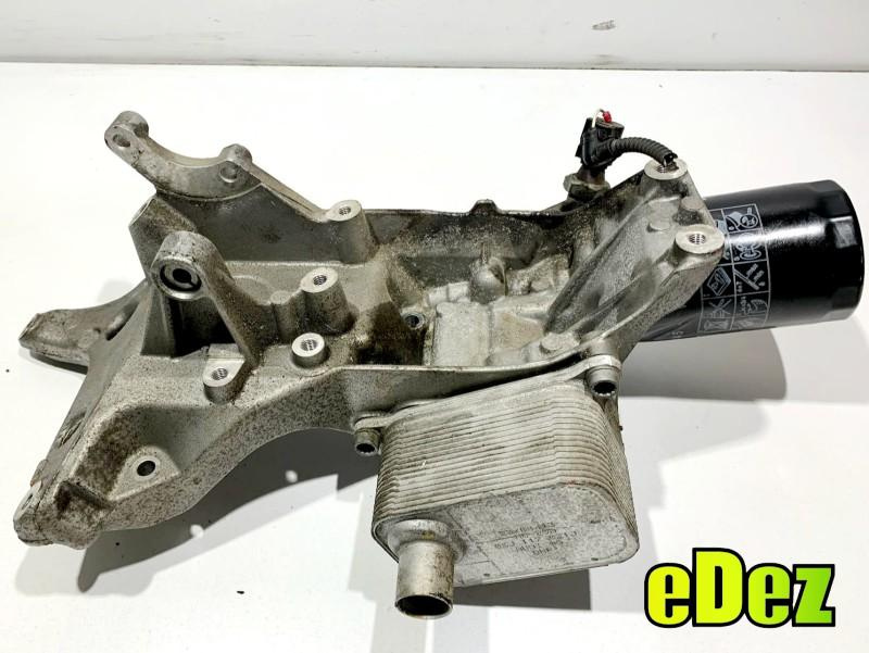 Racitor ulei cu suport accesorii Audi A3 facelift (2008-2013) [8P1] 2.0 tfsi CDNC 06J117021J