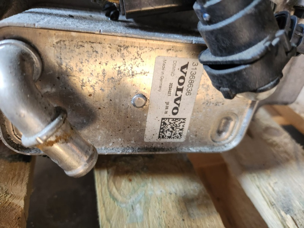 Racitor ulei cutie Volvo S60 v60 2.0 B4204T38 , cod 31368636