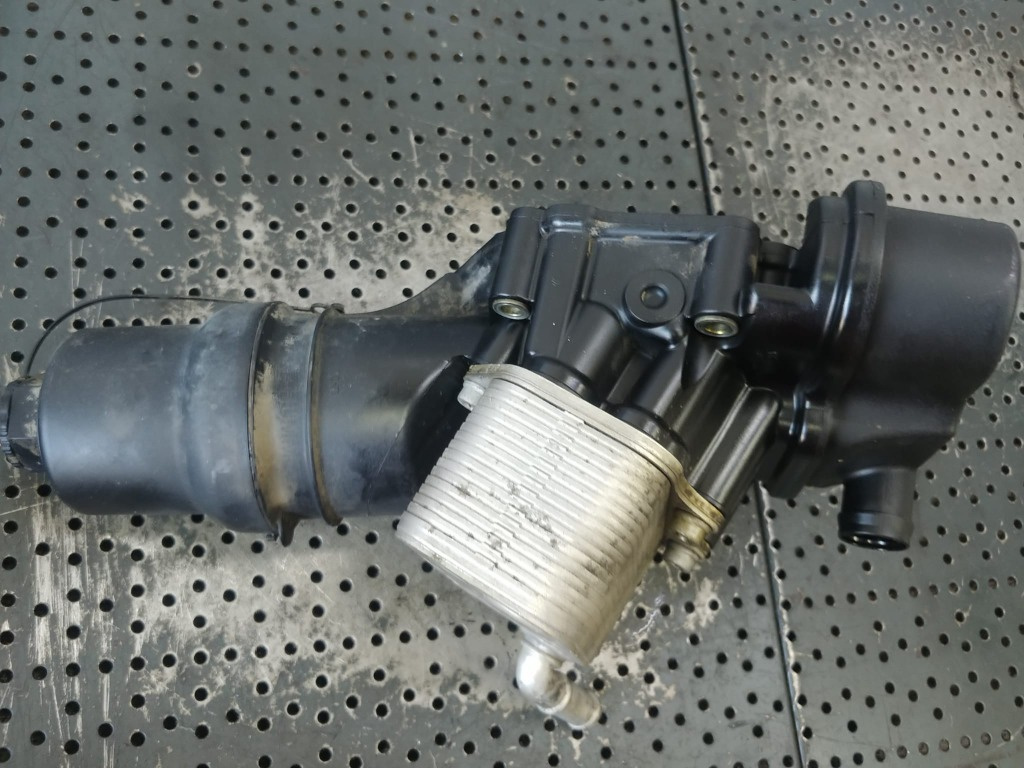 Racitor ulei termoflot 2.0 tfsi bwj skoda octavia 2 06f115397f 06d117021c
