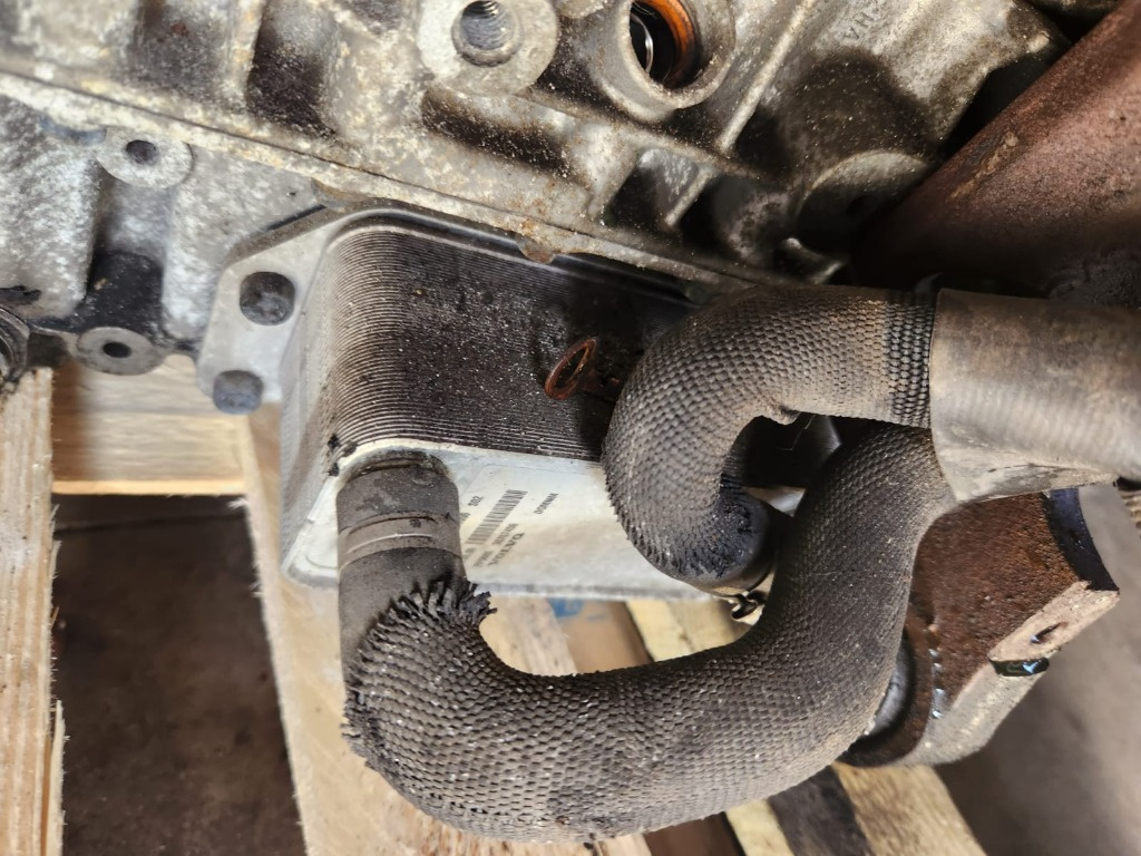 Racitor ulei Volvo XC60 2.4 D5244T14 E5 2009 Cod : 30757459