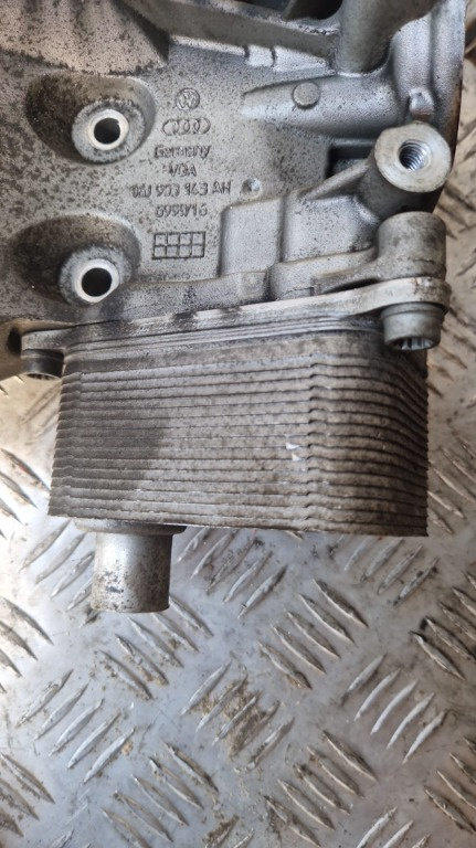 Racitor ulei Vw Golf 6 1.8 TFSI cod motor CDAA an 2010 cod 06J117021J