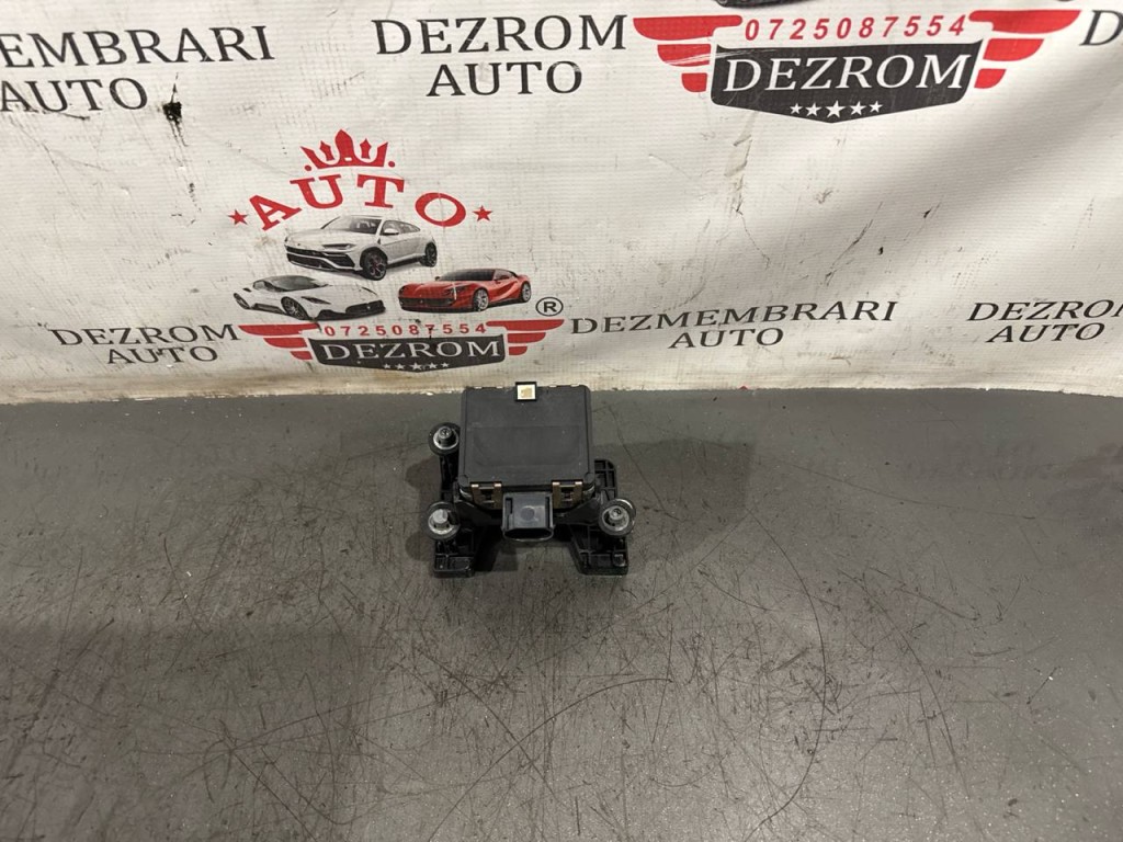 Radar distronic cu suport 3Q0907561C SKODA Superb III Hatchback (3V3) 1.4 TSI 150 cai CZEA