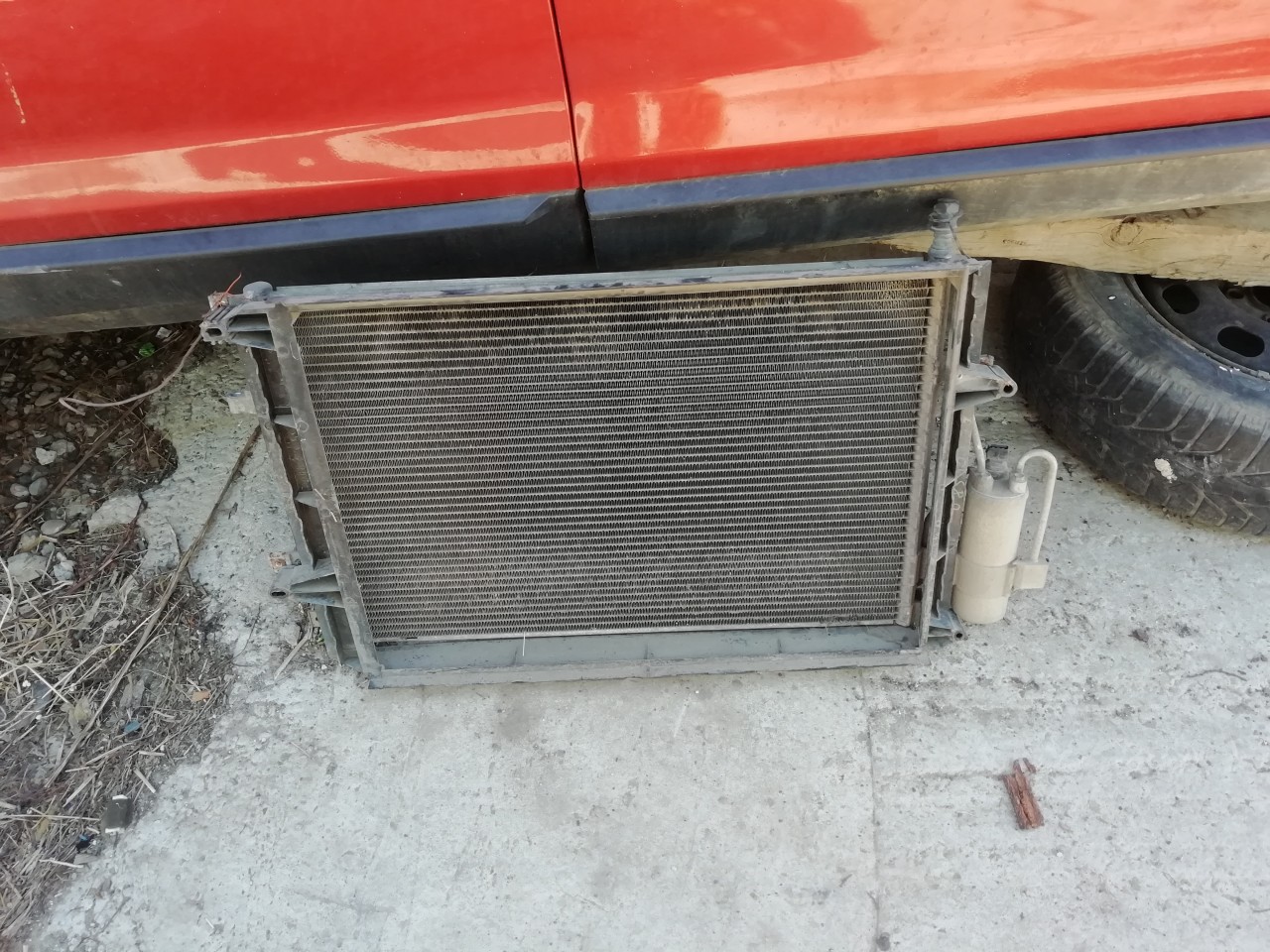 Radiatoare ac clima Volvo s80 an 2003 benzina 2.4 benzina.  Și protecție radiator