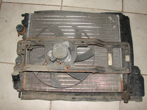 Radiatoare apa Renault Clio 2 [1998 - 2005] Hatchback 3-usi 1.5 DCI MT (65 hp) II (BB0/1/2_ CB0/1/2_...