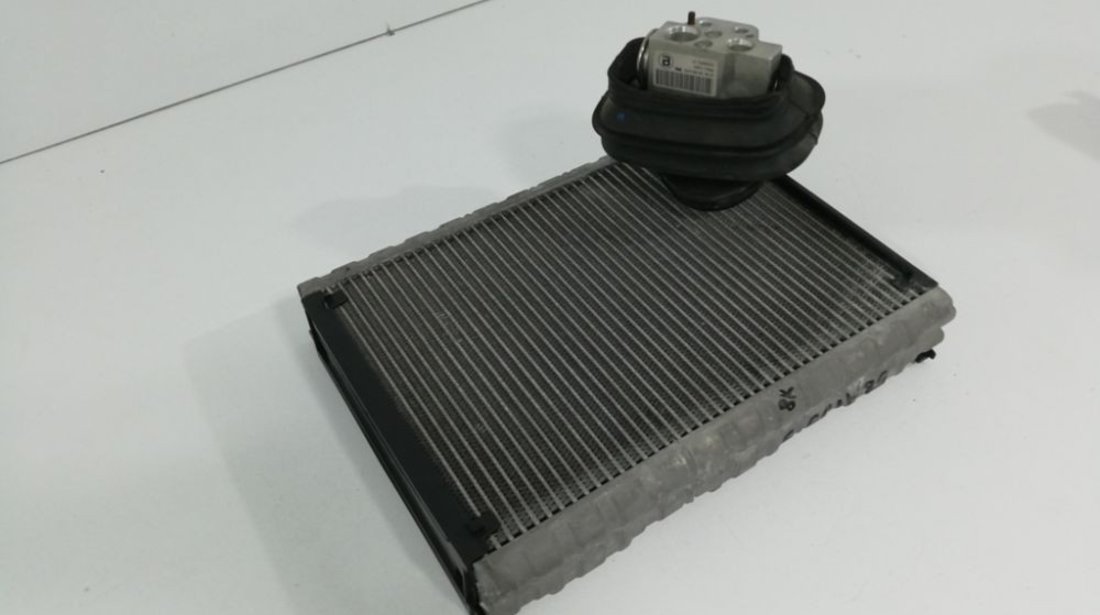 Radiator AC aeroterma Audi A4 An 2008 2009 2010 2011 2012