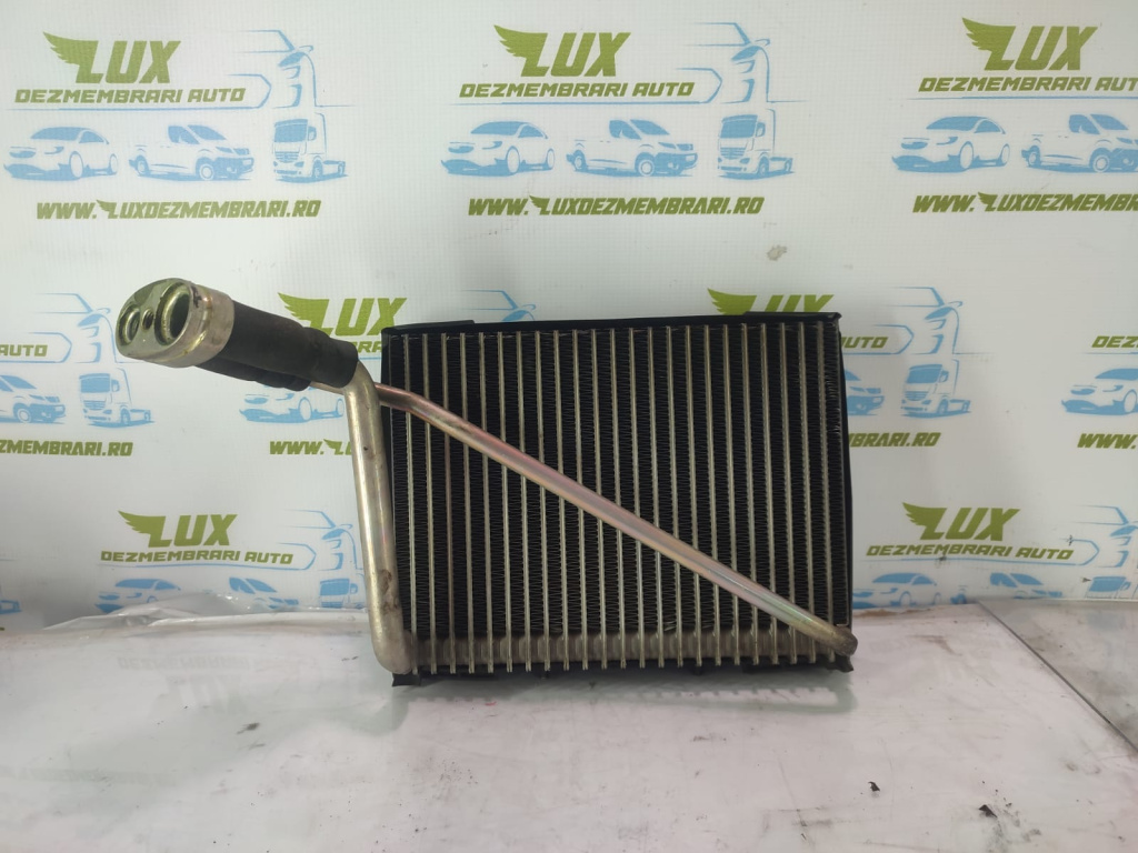 Radiator aeroterma bord 8d1820103d Volkswagen VW Passat B5 [1996 - 2000]
