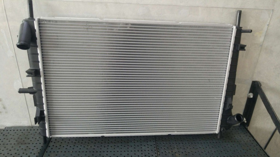 Radiator apa 2.0 tdci ford mondeo 3 b5y xs7h8005ed