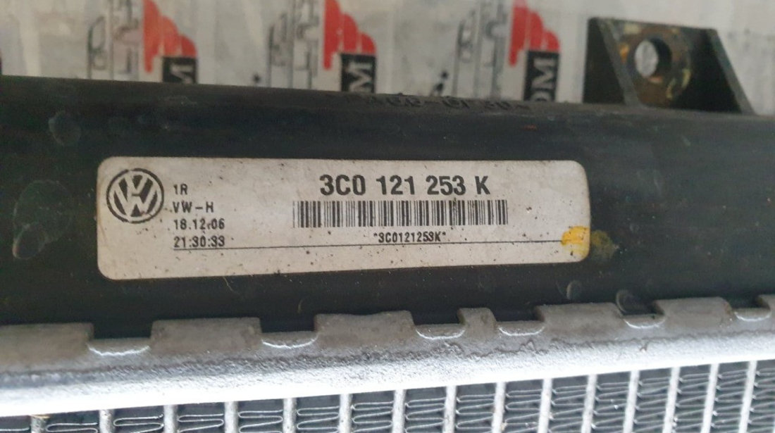 Radiator apa Audi A3 8P 2.0 S3 quattro 256cp cod piesa : 3C0121253K