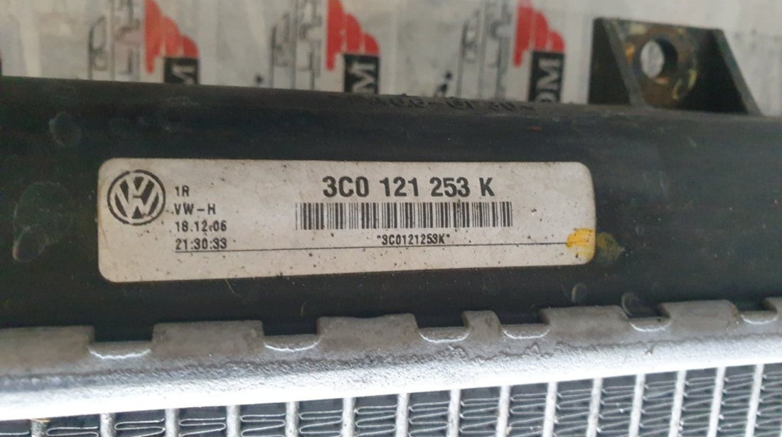 Radiator apa Audi A3 8P 2.0 TDI 170cp cod piesa : 3C0121253K