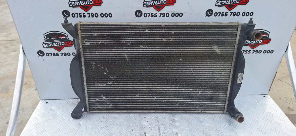 Radiator apa Audi A4 (2004-2008) [8EC, B7] 2.0 Motorina 2006, 8E0121251A
