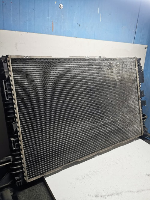 Radiator apa Audi A4 B8 2.7 3.0 Tdi cutie manuala radiator racire antigel 8K0121251H