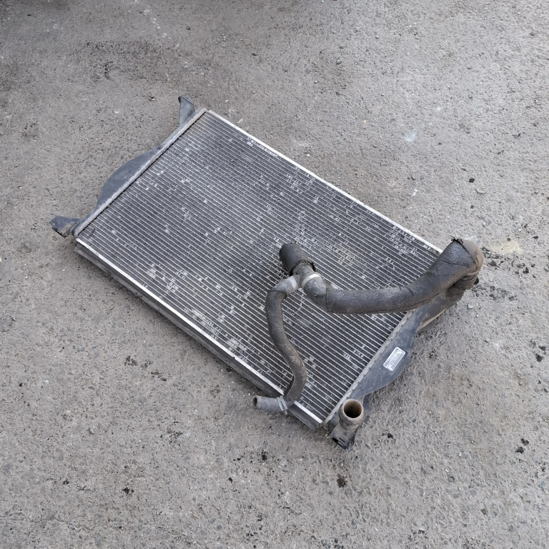 Radiator Apa Audi A6 (4F, C6) 2004-2011 2.0 Tdi Motorina 4F0121251Q